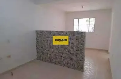 Kitnet com quintal amplo para locação próxima à av. rangel pestana