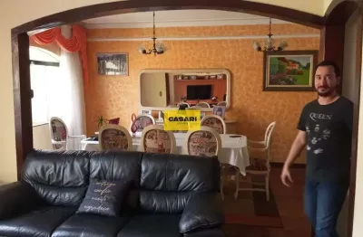 Sobrado b.pauliceia sbc exelente local terreno 10x30 e 250 area construida 4 quartos 1 suite sacada 2 salas coz. arm.emb. quintal grande 6 gar