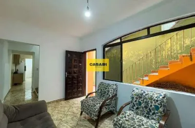 Sobrado com 3 Dormitórios, Área Gourmet e 2 Vagas à Venda próximo à Av. Álvaro Guimarães