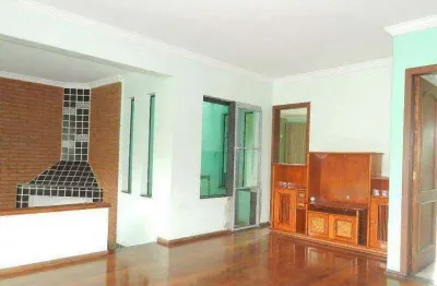 Sobrado Alto Padrão para Locação no Parque Espacial em São Bernardo do Campo – 338m², 4 Dormitórios e 10 Vagas