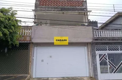 Sobrado à Venda com 3 Dormitórios e 2 Vagas – Próximo ao Centro e Via Anchieta