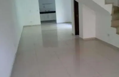 Sobrado para Alugar na Vila Euclides com 3 Dormitórios e 2 Vagas – São Bernardo