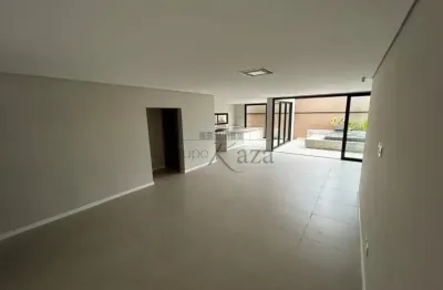 Casa em condomínio – reserva aruanã – bairro da floresta – 3 suítes – 205m²