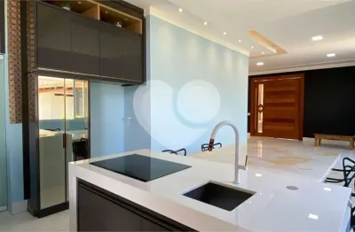 Casa à venda com 4 quartos, sendo 4 suítes,  em outeiro são francisco, porto seguro - ba