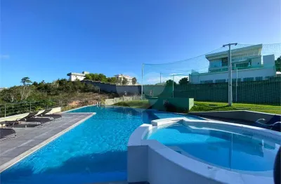 Casa à venda com 4 quartos, sendo 3 suítes,  em outeiro são francisco, porto seguro - ba
