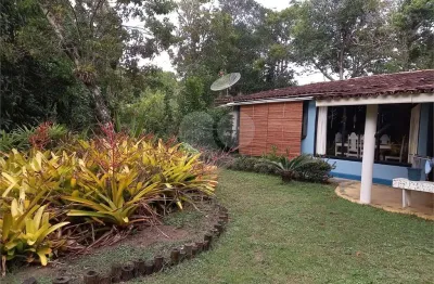 Chácara à venda com 3 quartos, sendo 1 suíte,  no centro, santa cruz cabrália - ba