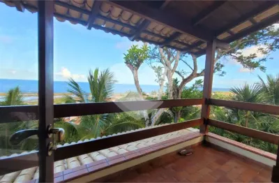Casa à venda com 3 quartos, sendo 3 suítes,  no centro, santa cruz cabrália - ba