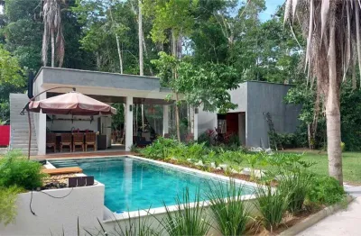 Casa à venda com 2 quartos, sendo 1 suíte,  no centro, santa cruz cabrália - ba
