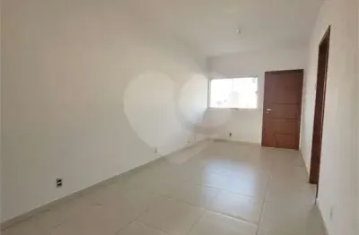Apartamento à venda com 2 quartos, sendo 1 suíte,  em cambolo, porto seguro - ba