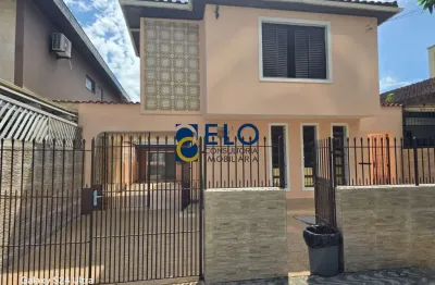 1,170 milhão. oportunidade de adquirir uma casa de 3 quartos, 1 suite, 1 sala, 4 banheiros, 5 vagas de garagem e 200,00 m² em santos-sp, marapé.