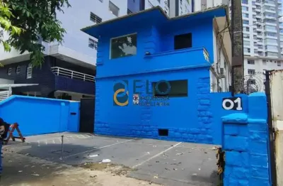 Casa comercial com 4 salas para alugar no Gonzaga, Santos 
