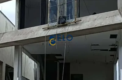 Sobrado de luxo em condomínio na baleia, são sebastião-sp: 5 quartos, 5 suítes, 9 banheiros, 4 vagas, 420m². imperdível!