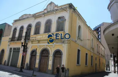 Excelente prédio comercial para venda ou locação em santos-sp, centro! varias salas, 10 banheiros, 15 vagas, 3.000m².