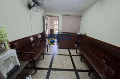 Casa com 4 quartos,  e 3 vagas na Vila Belmiro, Santos-SP: venda  R$ 2.000.000,00 ou locação R$ 8.000,00 + IPTU!