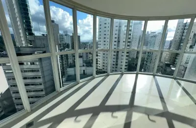 Imperdível oportunidade de investimento: luxuoso apartamento de 3 quartos no centro de balneário camboriú-sc, 209m², 3 suítes e 3 vagas.