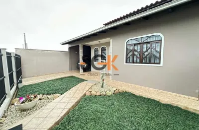 Casa com piscina no bairro nova brasília - espaço, conforto e lazer para sua família