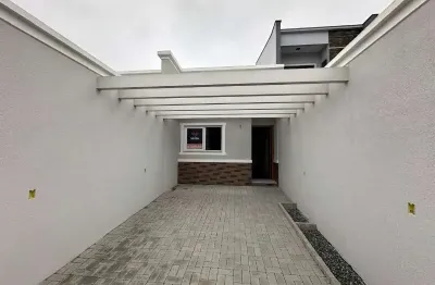 Casa geminada térrea com 2 quartos, 1 suíte e 2 salas no bairro joão costa, joinville-sc!