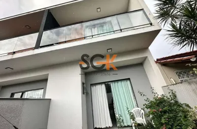 Sobrado charmoso no saguaçú - 1 suíte, sacada e rua sem saída! conquiste seu novo lar em uma das regiões mais valorizadas de joinville!