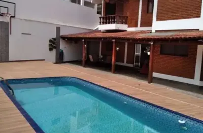 Casa com 4 quartos à venda na Rua Albânia, São Fernando Residência, Barueri