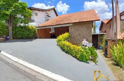 Casa em condomínio fechado com 4 quartos para alugar na Alameda Itanhaém, Alphaville, Santana de Parnaíba