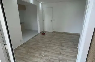Apartamento com 2 quartos para alugar na Avenida Sebastião Davino dos Reis, 1015, Jardim Tupanci, Barueri
