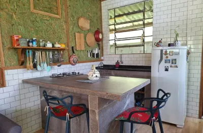 Casa mobiliada com jardim e visual encantador em Santo Antônio do Pinhal