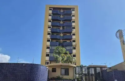 Excelente apto bem localizado com portaria 24 h, sacada e elevador para venda e locação