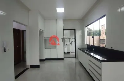 Casa com 3 quartos para alugar na Avenida das Torres, 3805, Jardim Rebouças, Maringá
