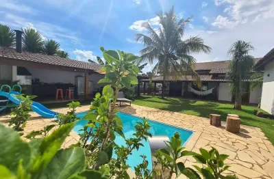 Impecável casa em condomínio à venda em atibaia-sp: 4 quartos, 1 suíte, 3 salas, 4 banheiros, 4 vagas de garagem, 364,71m²