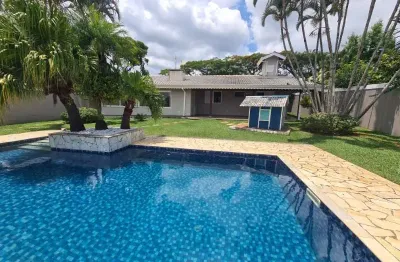 Casa térrea próximo a al lucas nogueira garcez, com 3 dormitórios sendo 1 suíte com closet,  todos com ar condicionado
