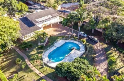 Casa na vila santista em atibaia  sp, no melhor bairro da cidade próximo ao centro, aprova condomínio de até 15 casas.