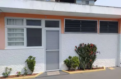 Casa com 2 quartos à venda na Rua Guiana Inglesa, 217, Guilhermina, Praia Grande