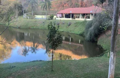 Fazenda à venda na Estrada Tuia, 51, Parateí do Meio, Jacareí