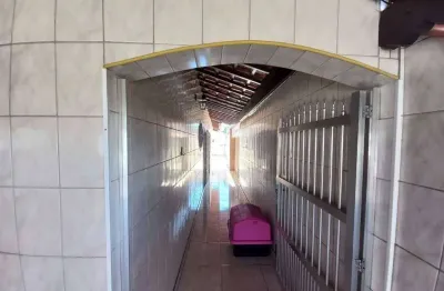 Casa mobiliada com 02 dormitórios para venda em praia grande, nova mirim.