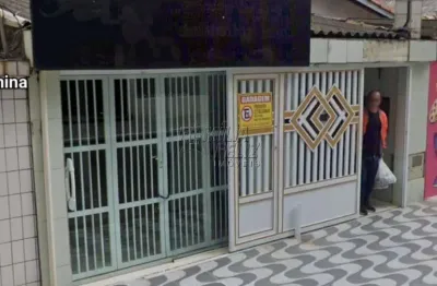 Casa resudencial e comercial- 2 quartos- salão comercial- 121m²- -guilhermina - praia grande