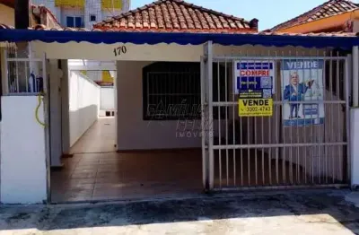 Casa geminada com 2 quartos- 1 suite- - 120m² - 150 metros do mar - solemar- praia grande