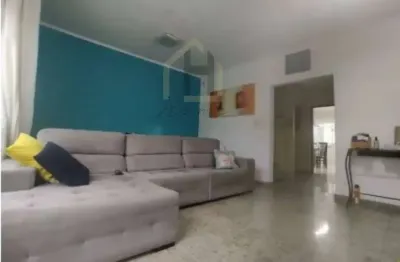 Sobrado à venda com 237 metros. 2 dormitórios sendo 1 suíte. bairro jardim. santo andré.