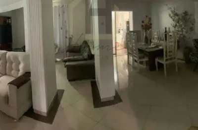 Sobrado à venda com 300 metros 3 dormitórios sendo 1 suíte. bairro centreville. santo andré.