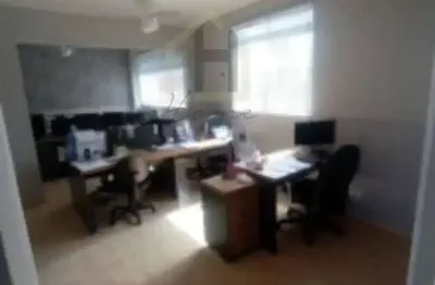 Sala comercial à venda no centro de são bernardo do campo-sp: 2 salas, 2 banheiros, 1 vaga de garagem - excelente investimento!