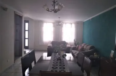 Casa com 3 quartos à venda, 246 m² por r$ 800.000 - vila são geraldo - taubaté/sp
