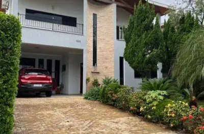 Casa com 3 quartos à venda, 360 m² por r$ 1.600.000 - esplanada independência - taubaté/sp - taubaté village