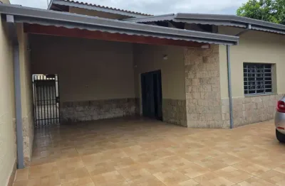 Casa com 3 quartos à venda, 250 m² por R$ 478.800 - Parque Piratininga - Taubaté/SP
