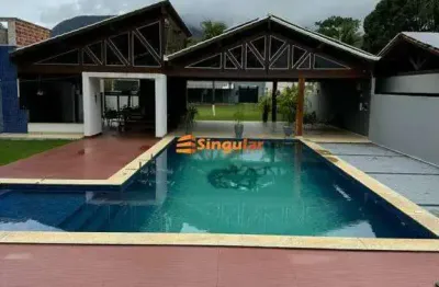 Casa à venda com 5 quartos sendo 2 suítes no condomínio sítio das flores