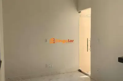 Casa para venda com 2 quartos sendo 1 suíte no bairro caravelas,