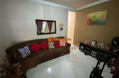 Casa com 3 quartos à venda no Santos Dumont I, Governador Valadares 