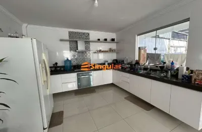 Casa à venda, 2 quartos, 1 suíte, 1 vaga, santa helena - governador valadares/mg