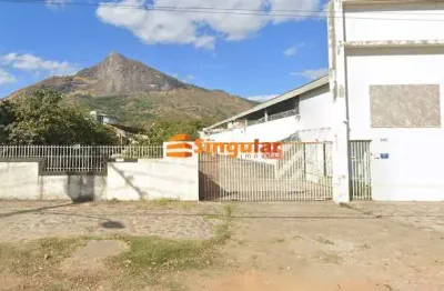 Área privativa para aluguel, vila isa - governador valadares/mg