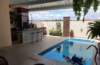 Sobrado à venda no condomínio horto florestal iii, em sorocaba-sp.
