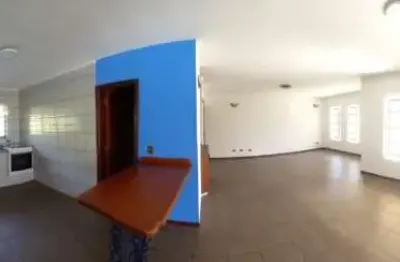 Casa térrea à venda no condomínio clube dos 50, em sorocaba-sp.
