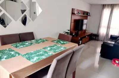 Sobrado à venda no condomínio villa flora, em votorantim-sp.